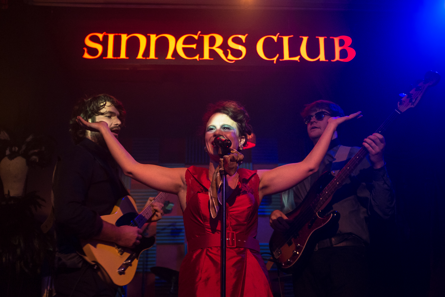 sinnersclub-lucy-rivers-and-the-bad-mothers-band-photo-credit-kieran-cudlip